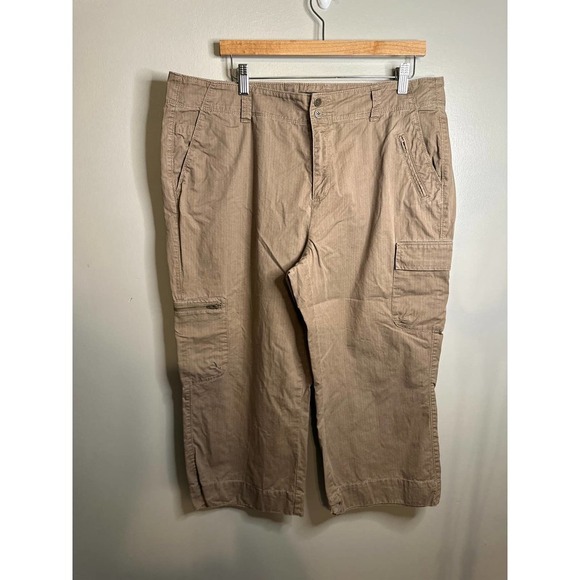 Eddie Bauer‎ Cargo Crop Mercer Fit Pants - Size 18 - Picture 1 of 5